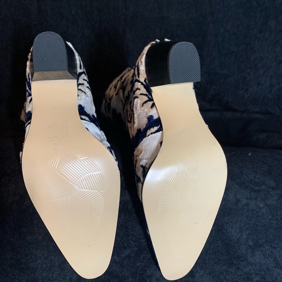 Cowboy boots - Picture 15 of 16